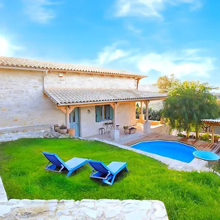 Vitsilias Under The Cretan Sky Villa *